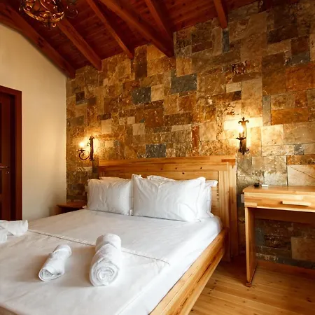 Sarajet 1821 Hotel Gjirokaster