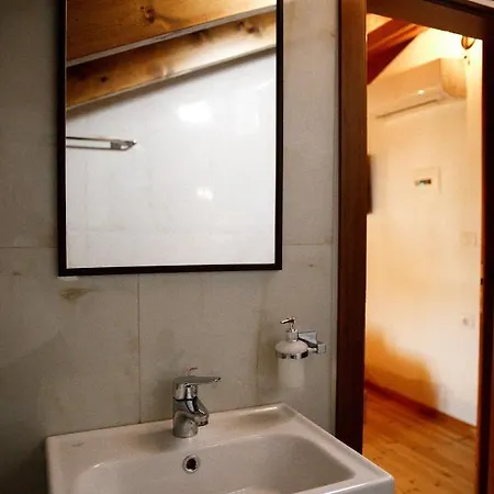 Sarajet 1821 * Gjirokastër